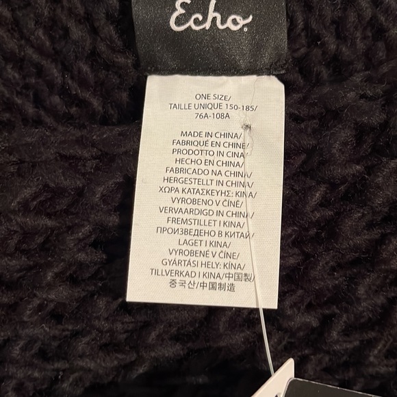 Beautiful Quality Black Poncho with Tassels - Picture 5 of 6